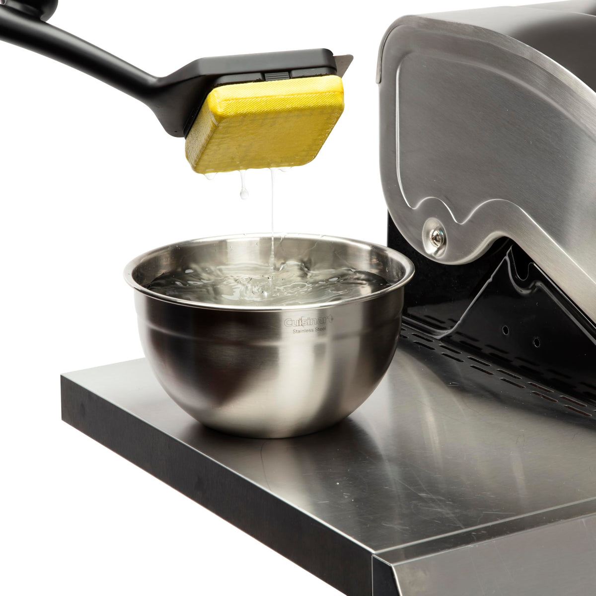 Cuisinart Grill Renew detachable head is dishwasher-safe for easy maintenance.