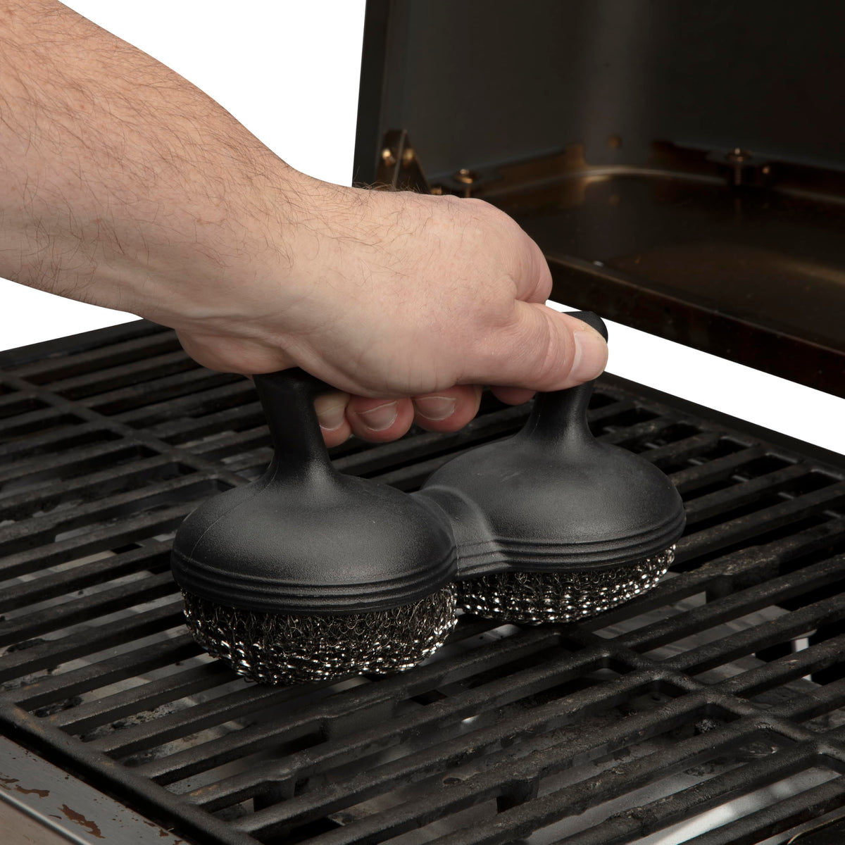 Cuisinart Power Scour brush with heavy-duty plastic exterior protecting the bristles.