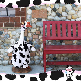 Cutecrop outdoor goose outfit crafted from durable fabric endures weather.