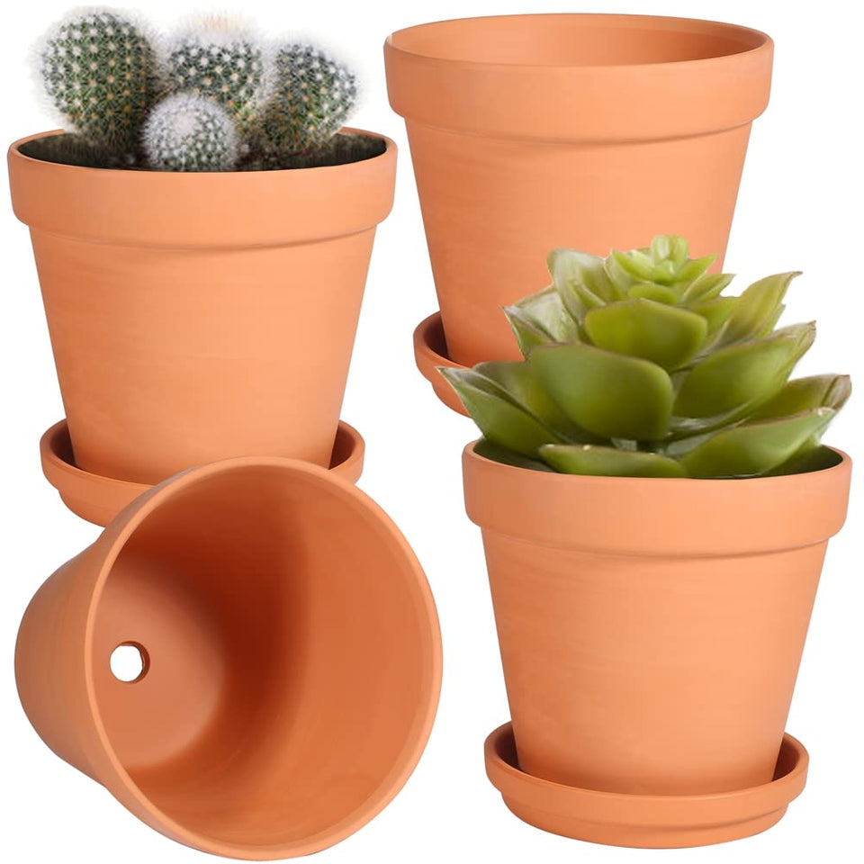 CUZZME 6-inch clay pot with saucer for plants, stylish water management and clean surfaces.