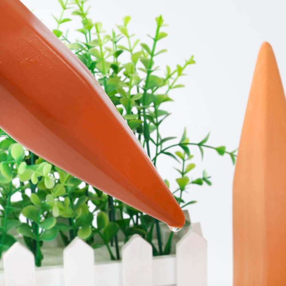 CUZZME terracotta spike for breathable moisture release.