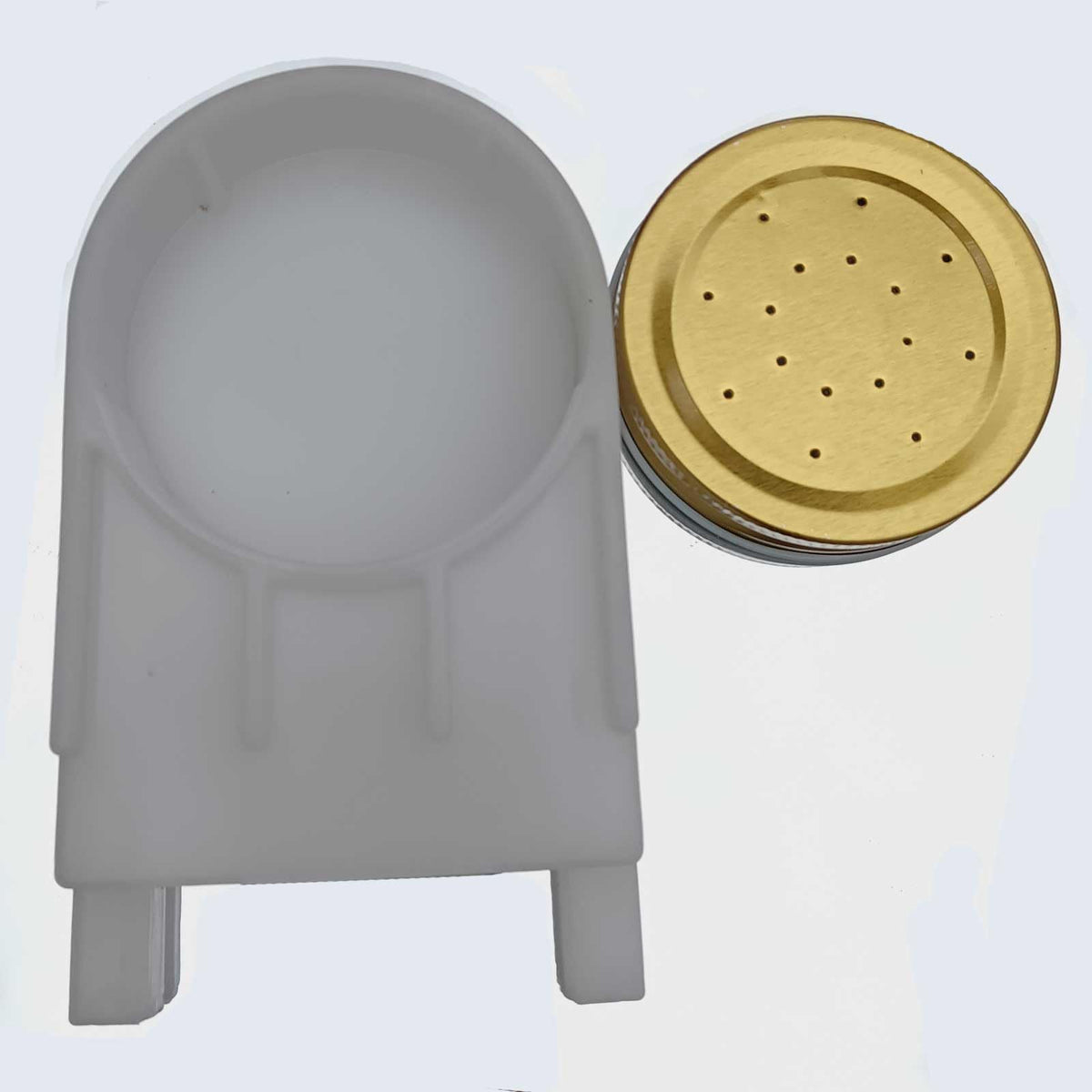 Dabkanna hive feeder aluminum cover provides long-lasting protection