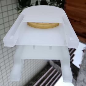 Dabkanna hive feeder plastic base offers lightweight durability