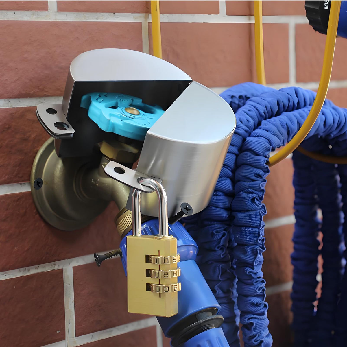 Dakekou installation-free faucet lock fits standard outdoor taps for quick security.