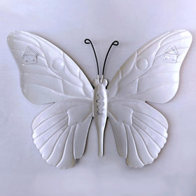 Daogtc patio butterfly wall decor suitable for patios and balconies.