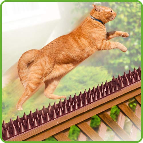 De-Bird Flexible spike strips adjust to fit various fence shapes.