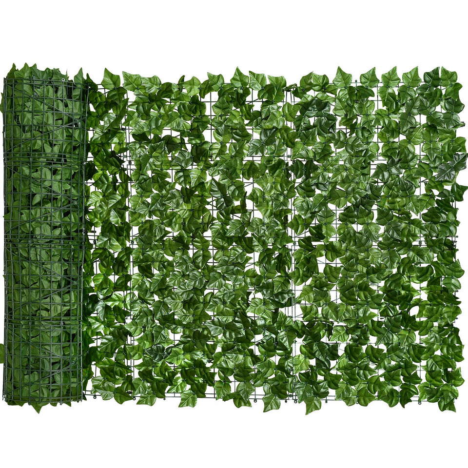 DearHouse ivy fence panel for outdoor privacy and lush greenery.