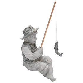 Design Toscano Frederic Avignon side view statue adds storytelling to outdoor walls.