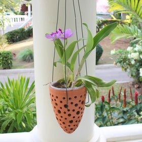 DESQUIGGLE handmade terracotta pots add rustic charm