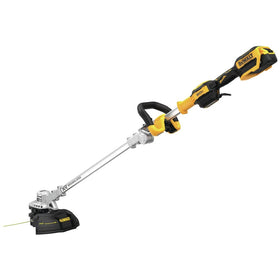 DEWALT 5Ah battery included powers extended trimming sessions.