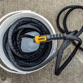 DEWALT integrated tension sleeve offers strain relief for smoother flow.