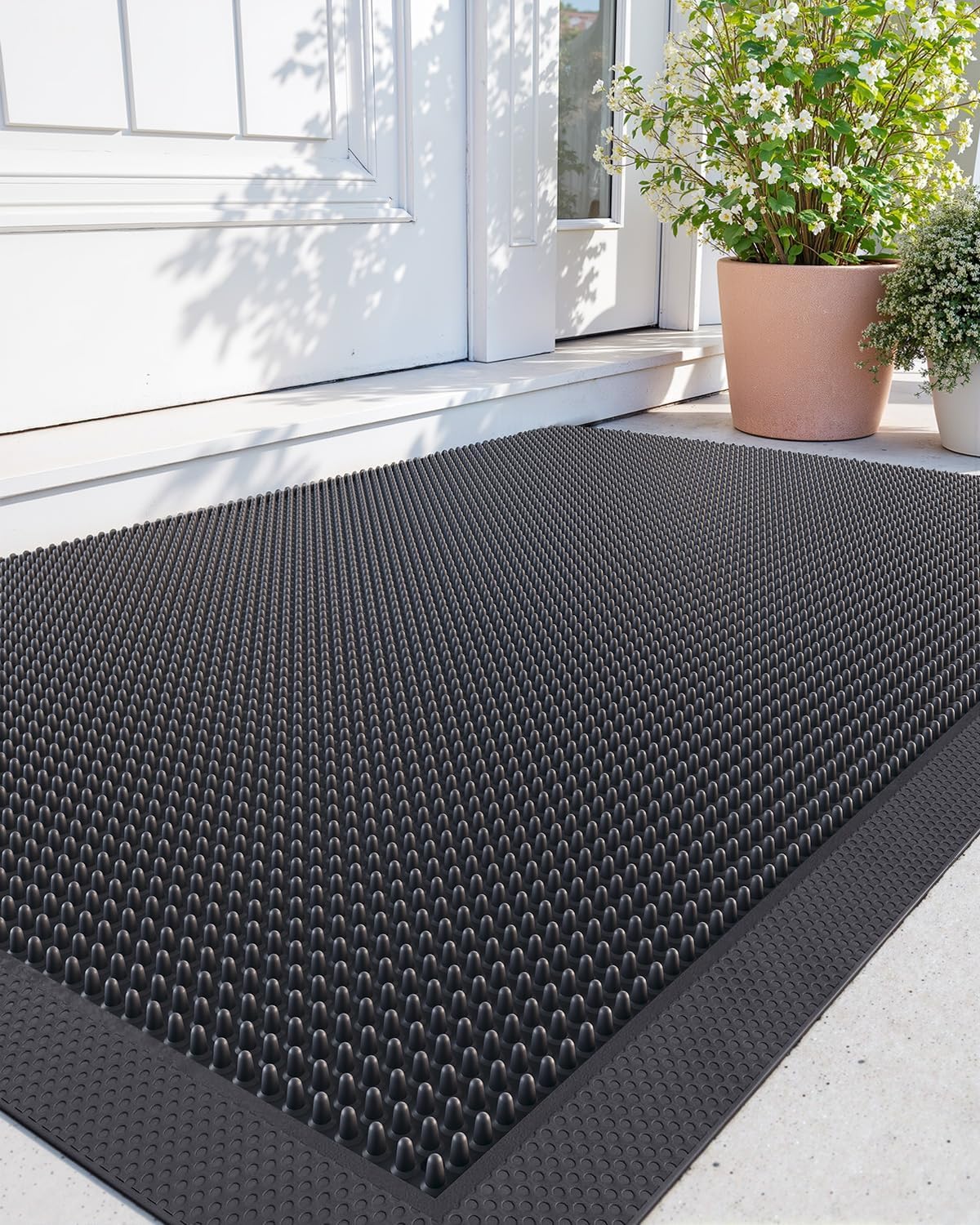 DEXI front-door mat 24x36 with texture to trap dirt