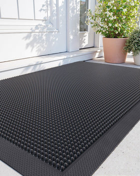 DEXI front-door mat 24x36 with texture to trap dirt