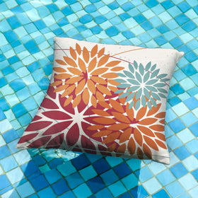 Close-up of DFXSZ outdoor pillow cover fabric texture showing durable, soft polyester.