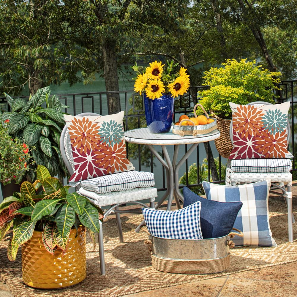 DFXSZ machine-washable pillow covers simplify outdoor decor maintenance.