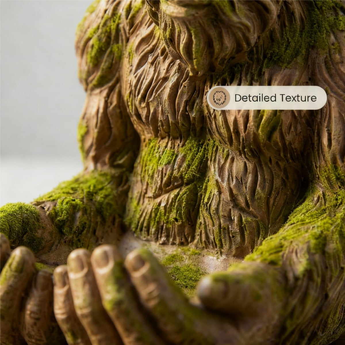 Diinou Tree Face Bird Feeder shows weatherproof finish and detailed woodgrain texture