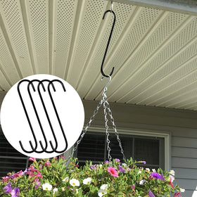 DINGEE S Hook for bird feeders keeps outdoor areas tidy.