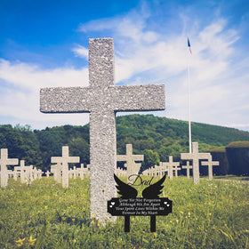 DMHMXZ easy-ground installation keeps the stake securely upright.