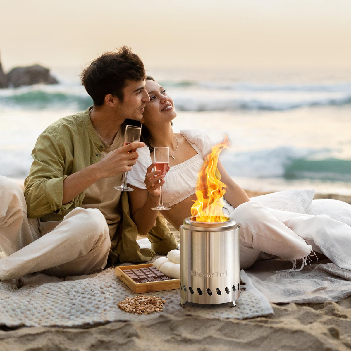 Dodometrek seasonal color finishes add style to outdoor spaces.