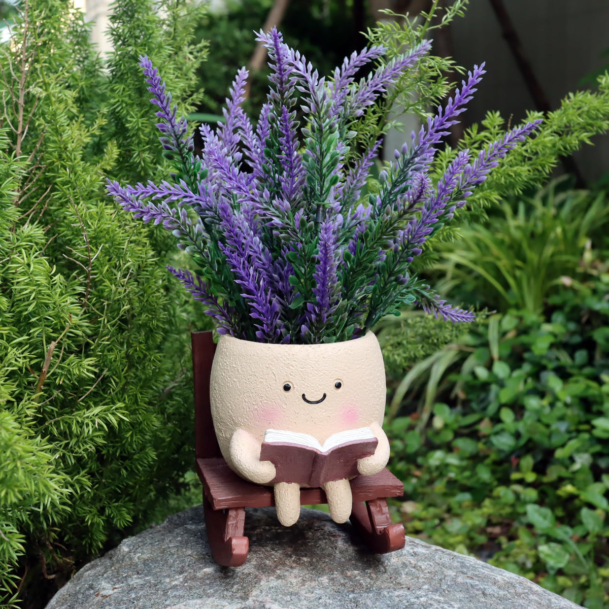 Dolkgy face planter highlights drainage hole for healthy, low-maintenance plants.