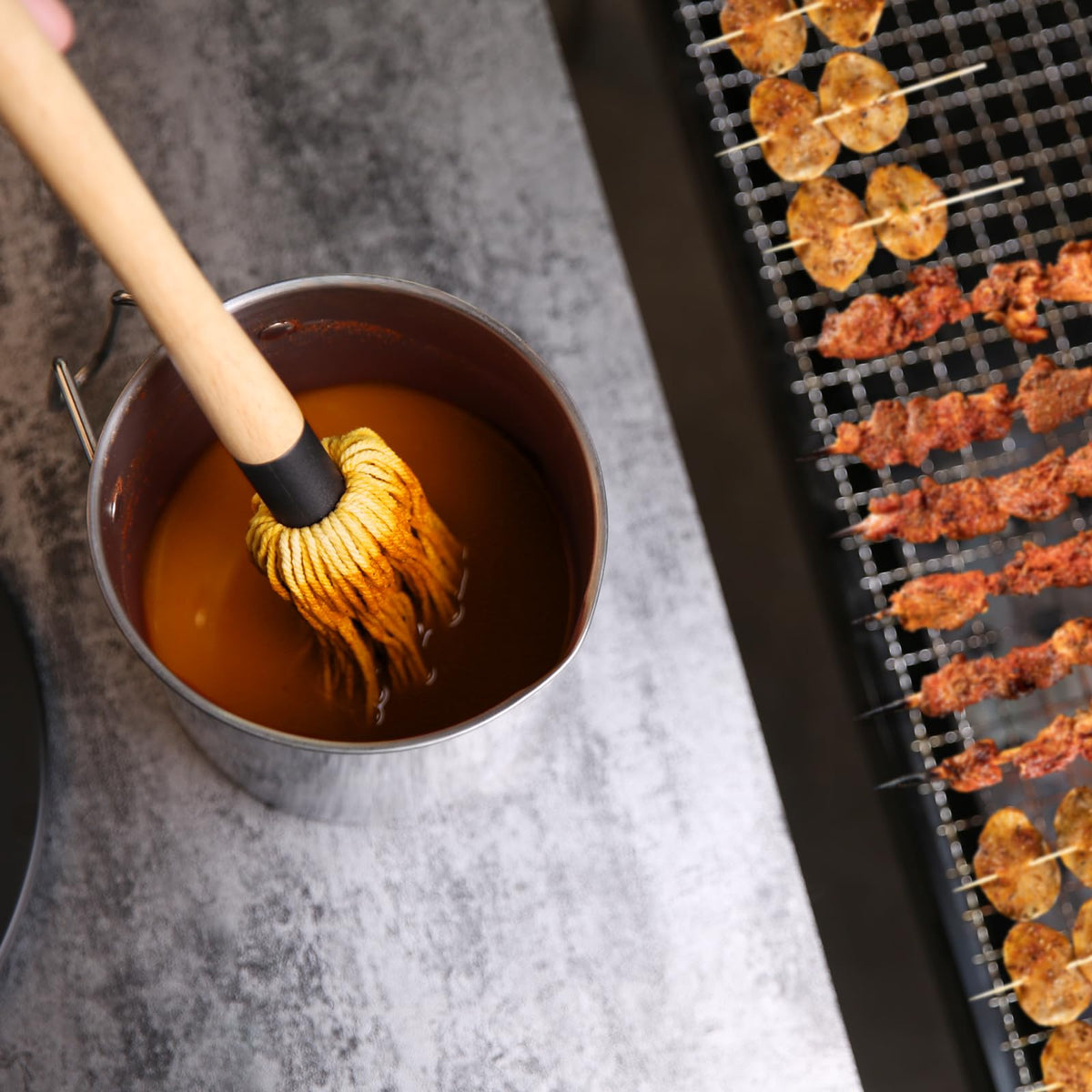 Donxote cotton heads absorb sauces for even, flavorful coatings