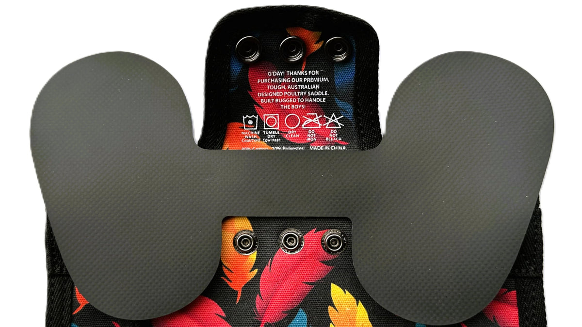 Two-saddle set with copper snaps enables quick setup and secure fastening.