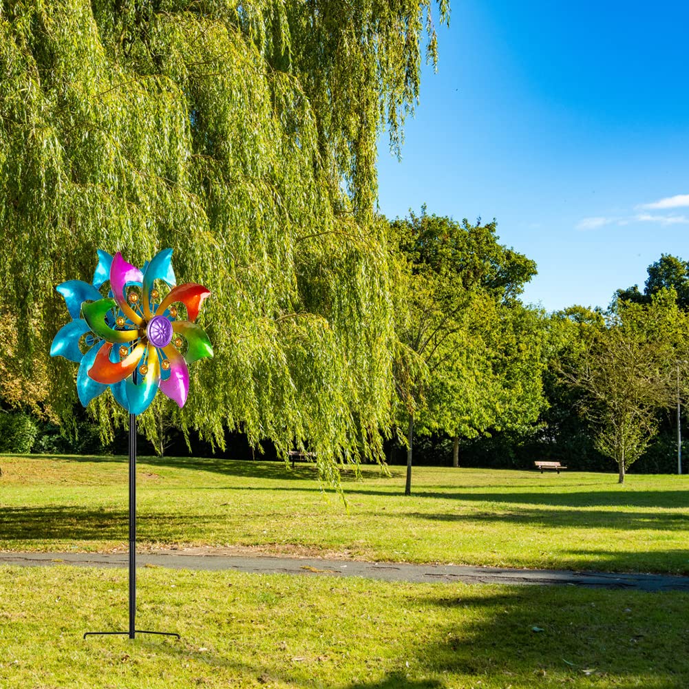 DREAMYSOUL 37-inch wind spinner spins in the garden for visual motion.