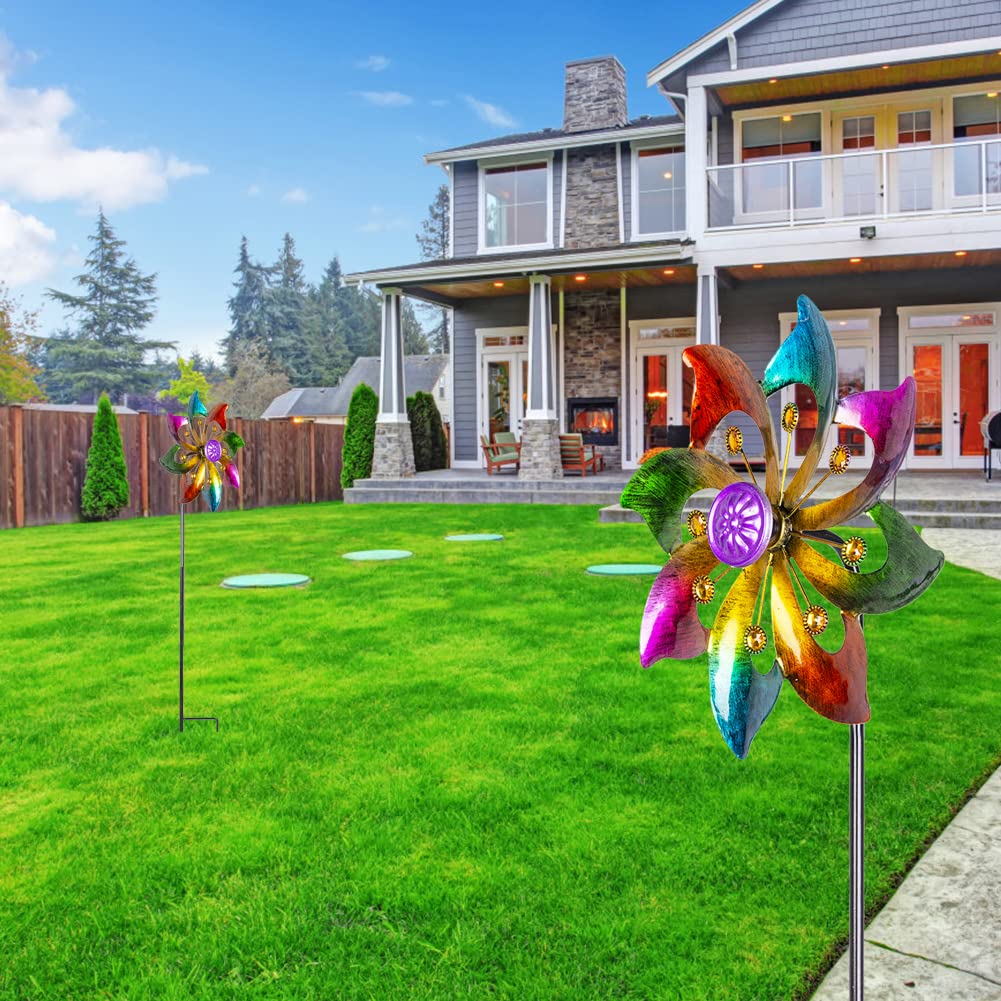 DREAMYSOUL garden decor brings lively motion to lawns and paths