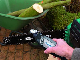 Dremel 1453 chainsaw sharpening in action demonstrates efficient maintenance.