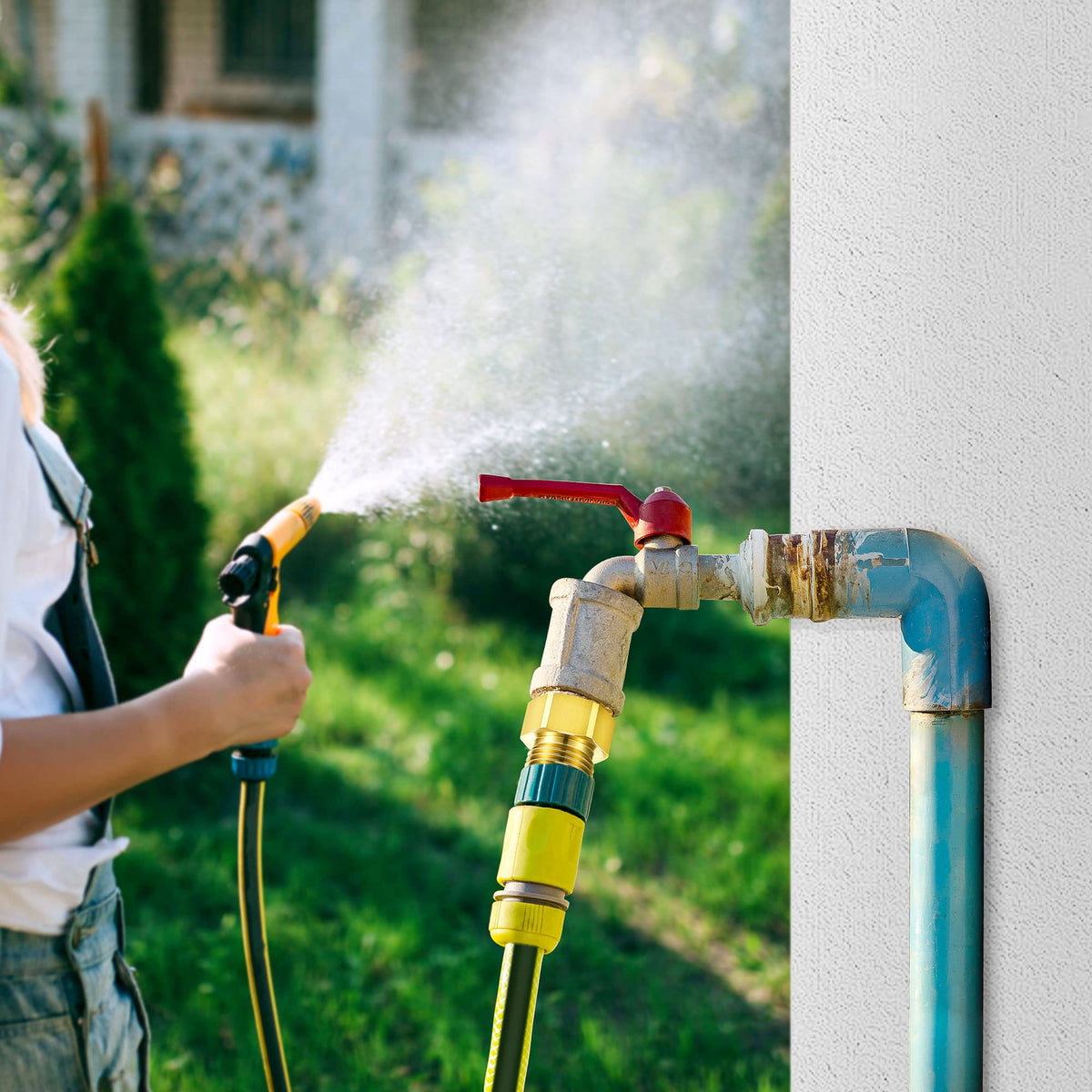 Dreyoo hex-head adapter provides grip for quick outdoor installation.