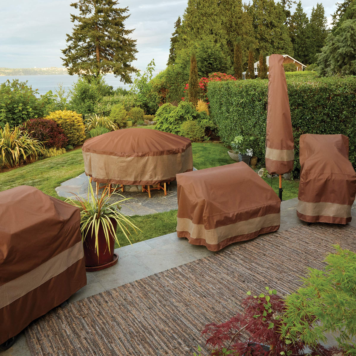 Duck Covers Ultimate mocha cappuccino color blends with outdoor spaces.
