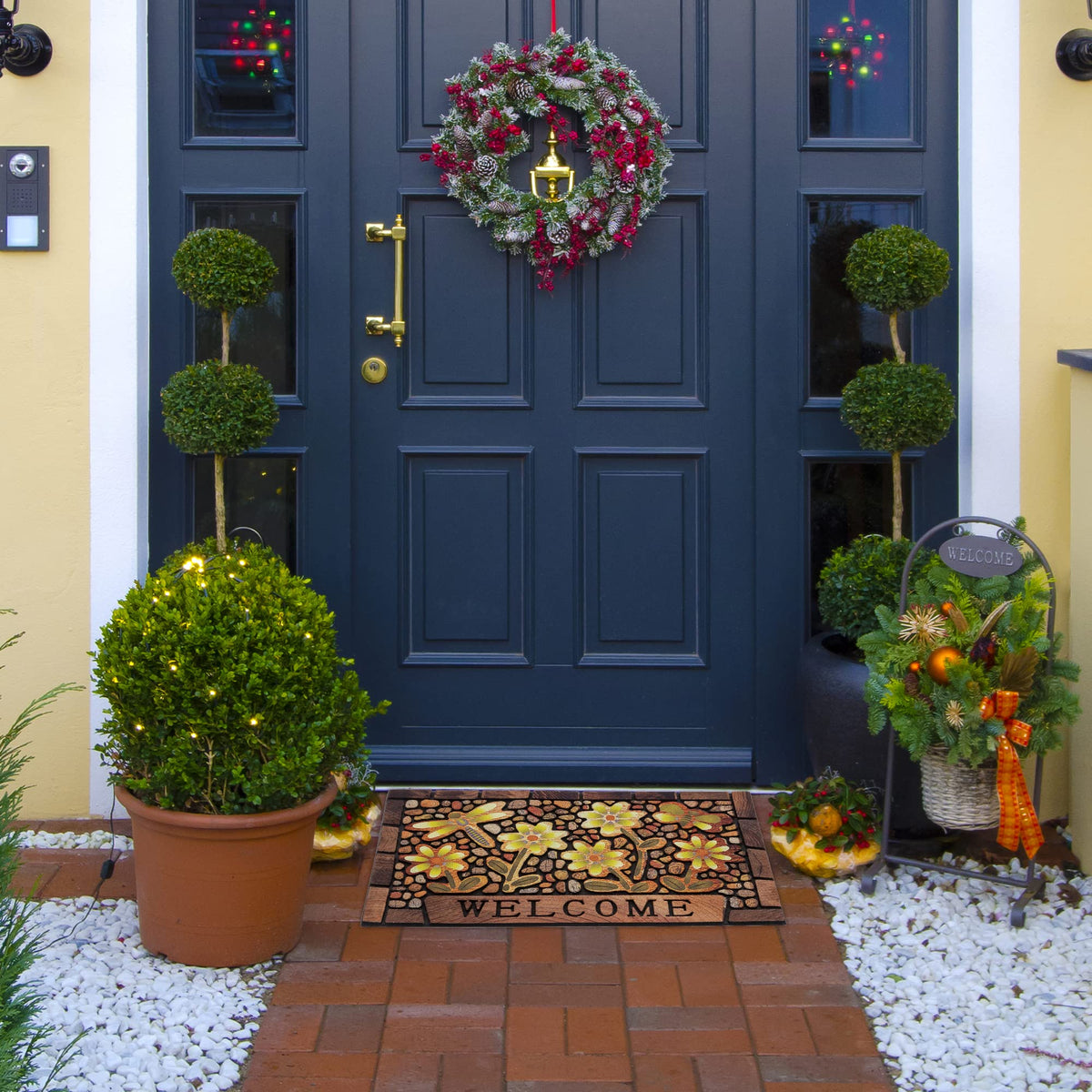 DWKKX easy-clean door mat that rinses clean with a hose.