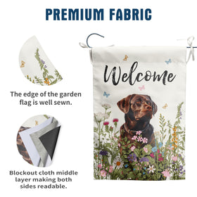 DZGlobal garden decor flag showcases vibrant florals to brighten patios and porches.