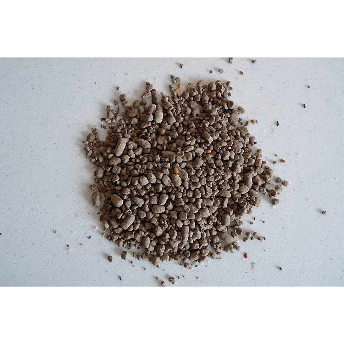 Earth Science 3-in-1 formula fertilizer and soil improvers for gardens.