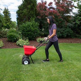 EarthWay 2050P with side spread control for precise distribution