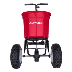 EarthWay 2150 with clog-free grate ensuring steady flow