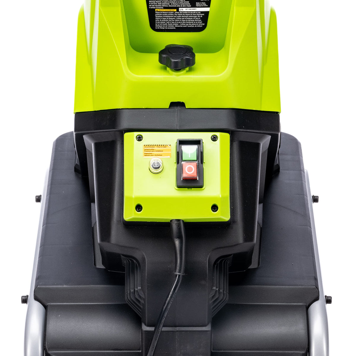 Earthwise GS70015 rear wheels enabling smooth yard transport.