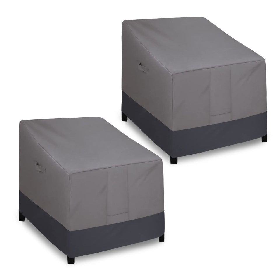 Easy-Going outdoor chair cover in waterproof 600D fabric protects against rain.