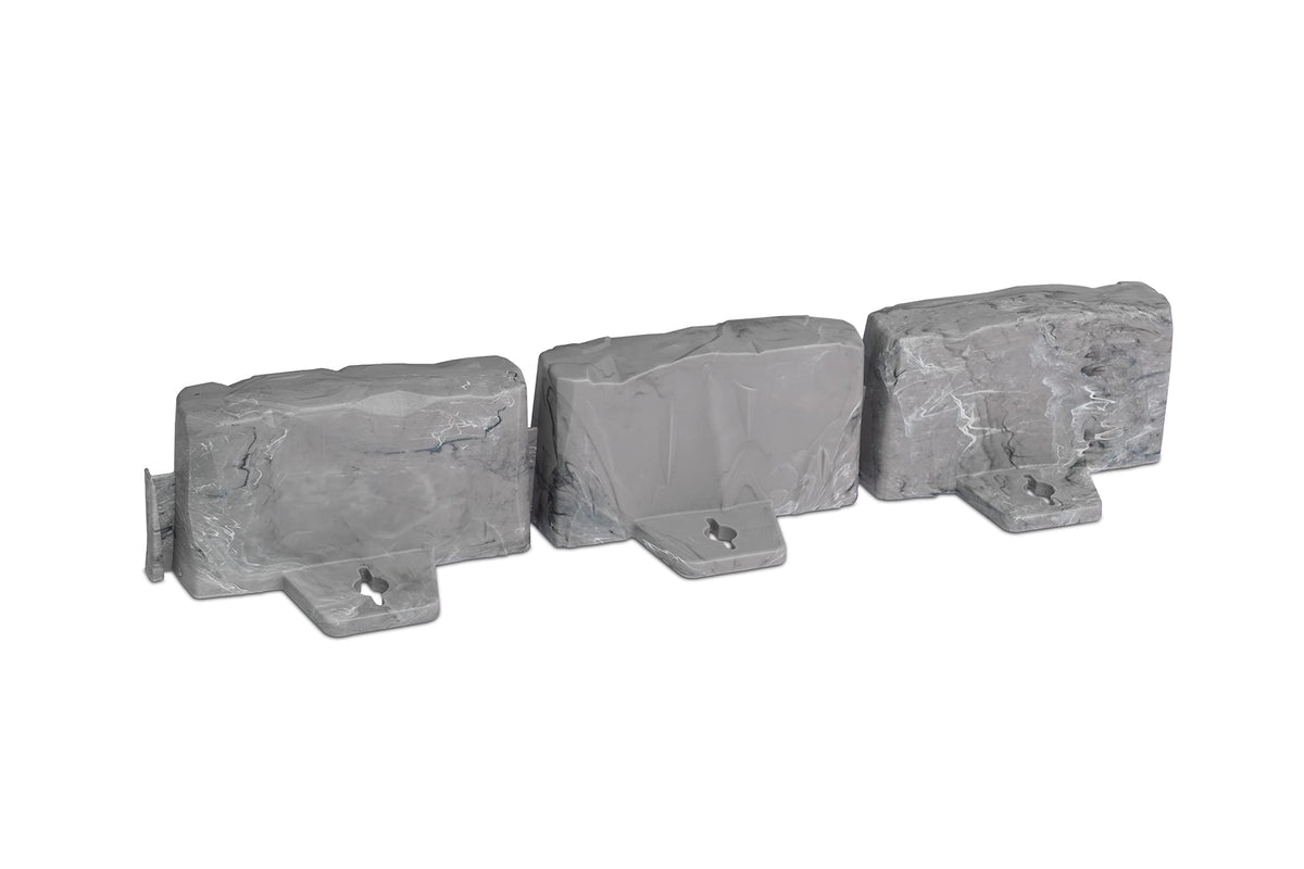 EasyFlex anchoring spikes installation securing edging with a mallet for stability