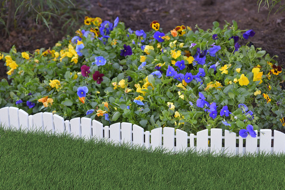 EasyFlex edging installed on landscape fabric helps weed suppression.