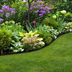 Edging installed along straight lawn edge with EasyFlex