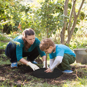 EBaokuup versatile garden use spans beds, ground cover, and decorative projects.