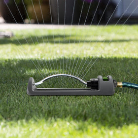 EC.TEAK lawn sprinkler is compatible with US standard ¾-inch hoses.