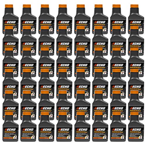 Echo oil bottle pour detail enables precise fueling.