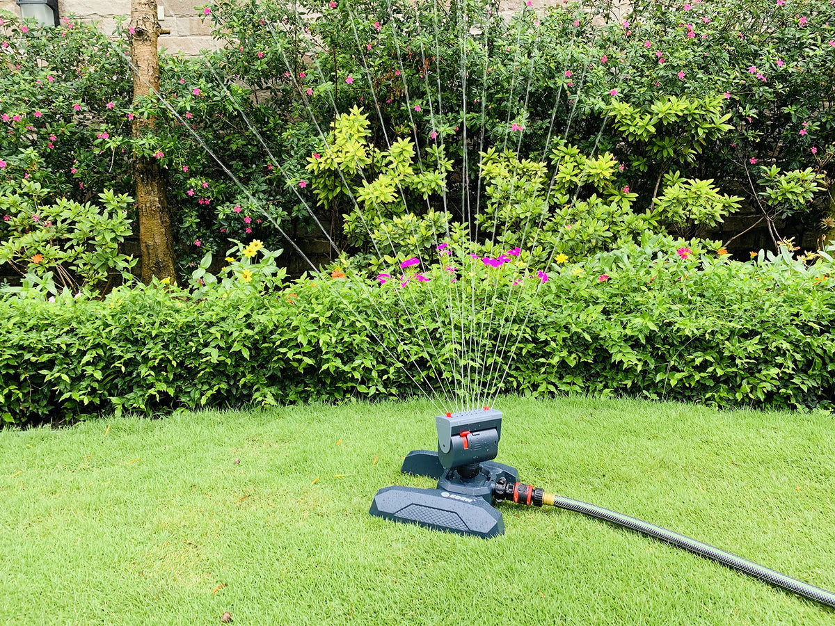 Eden mini-turbo-oscillating-sprinkler-360-rotation waters evenly with reduced overspray.