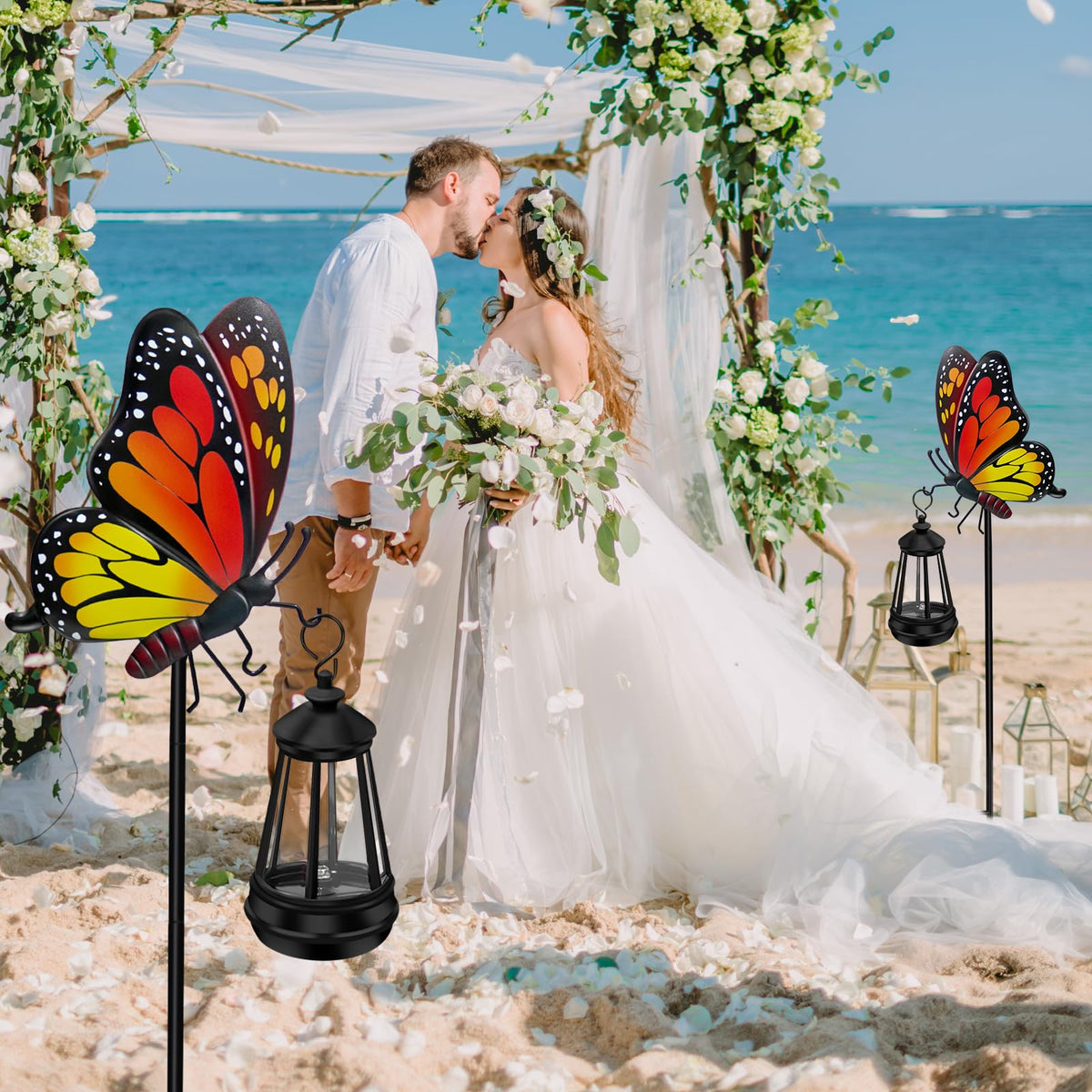 EDOF two pack butterfly lights lets you create a coordinated garden display.