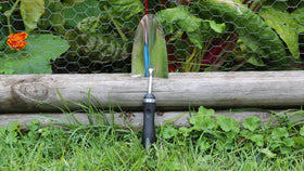 Edward Tools ergonomic rubber grip with palm rest reduces hand fatigue.