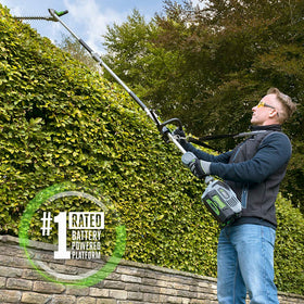 Lightweight aluminum build reduces fatigue during tall-tree pruning.