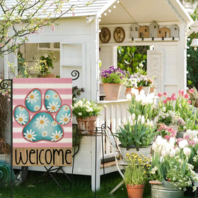 EKOREST 12x18 burlap flag resists UV fading for long outdoor use.