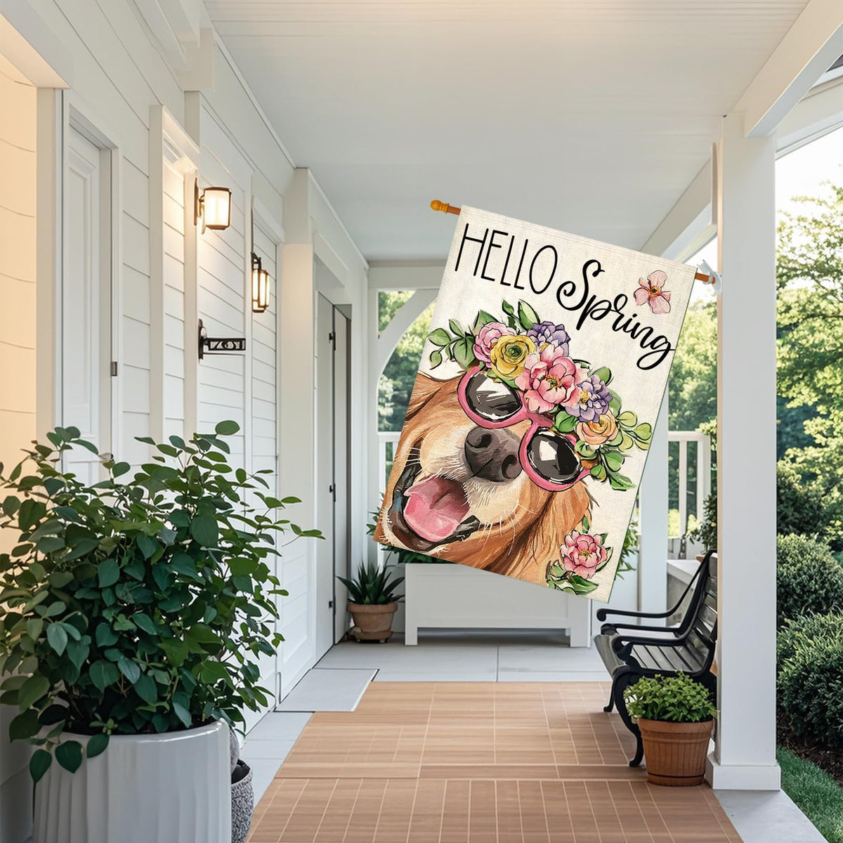 EKOREST double-sided flag design ensures visibility from both sides in sunny front yard.